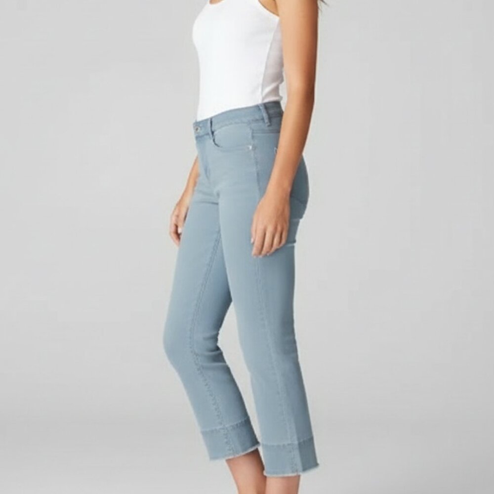 J Jill Athletic Fit Cropped Denim w Trimmed Oxford
